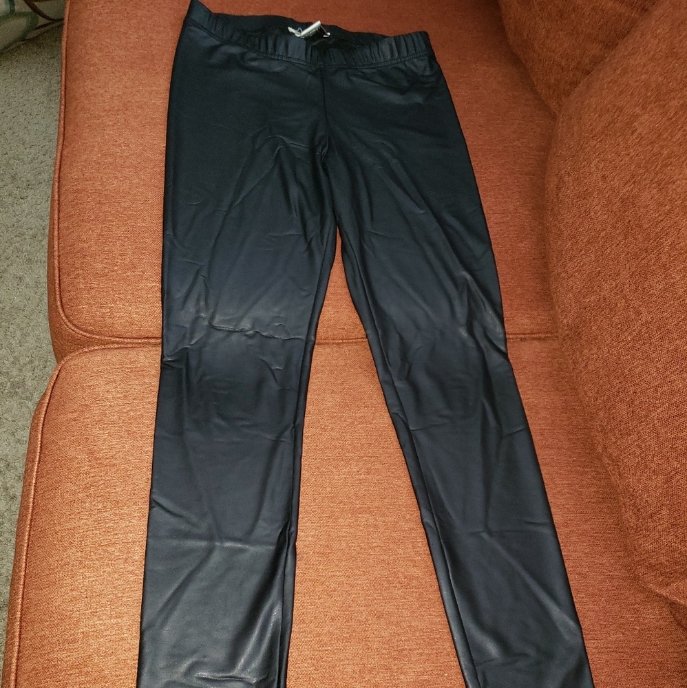 Arden B Faux Leather leggings